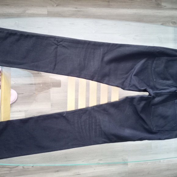 DL1961 Dark Wash Jeans - Picture 5 of 6